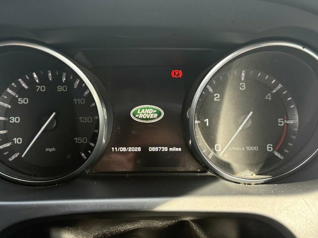 Land Rover Discovery Sport Hse White #15