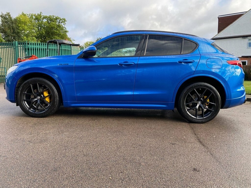 Alfa Romeo Stelvio 2L Veloce Blue #6