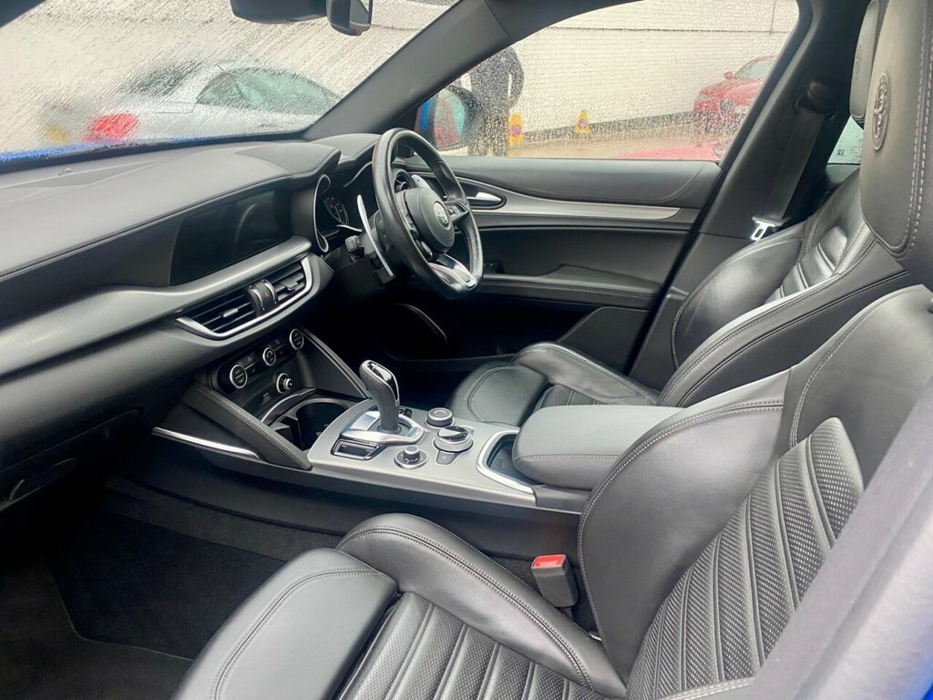 Alfa Romeo Stelvio 2L Veloce Blue #3