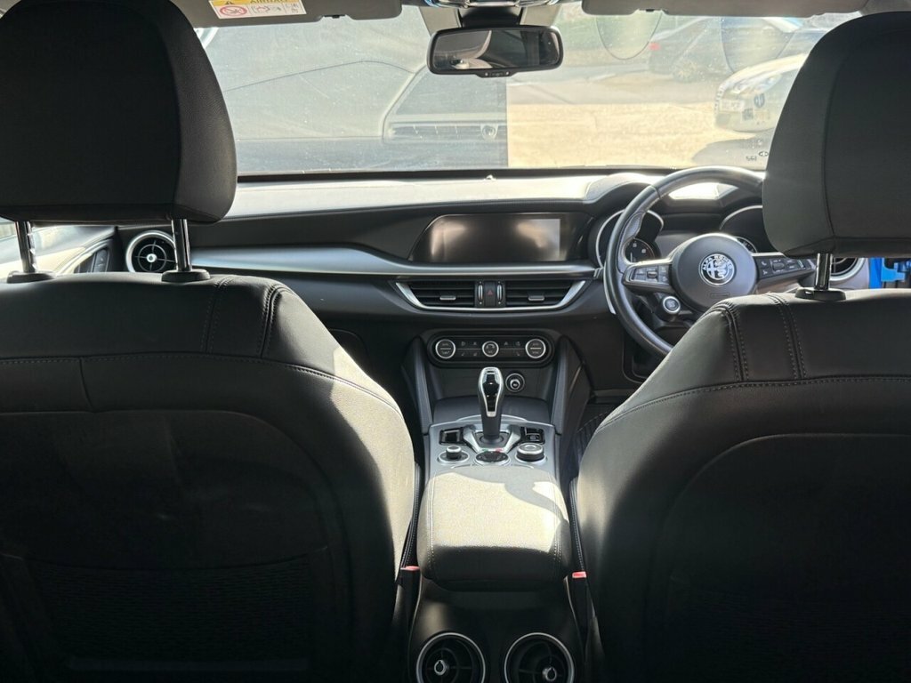 Alfa Romeo Stelvio 2.0 Turbo 280 Veloce Red #19