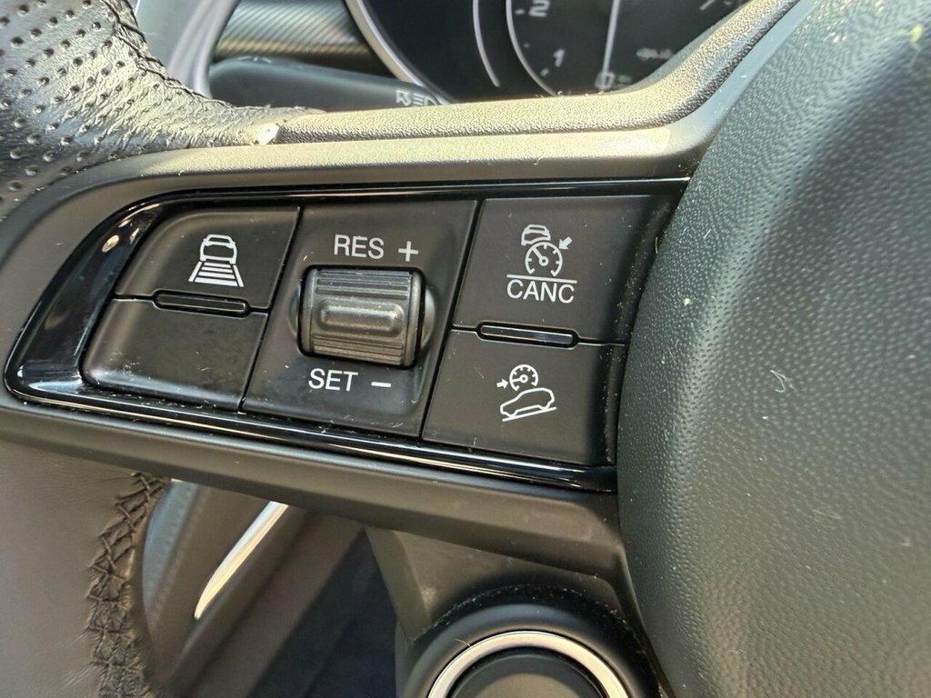 Alfa Romeo Stelvio 2.0 Turbo 280 Veloce Red #26