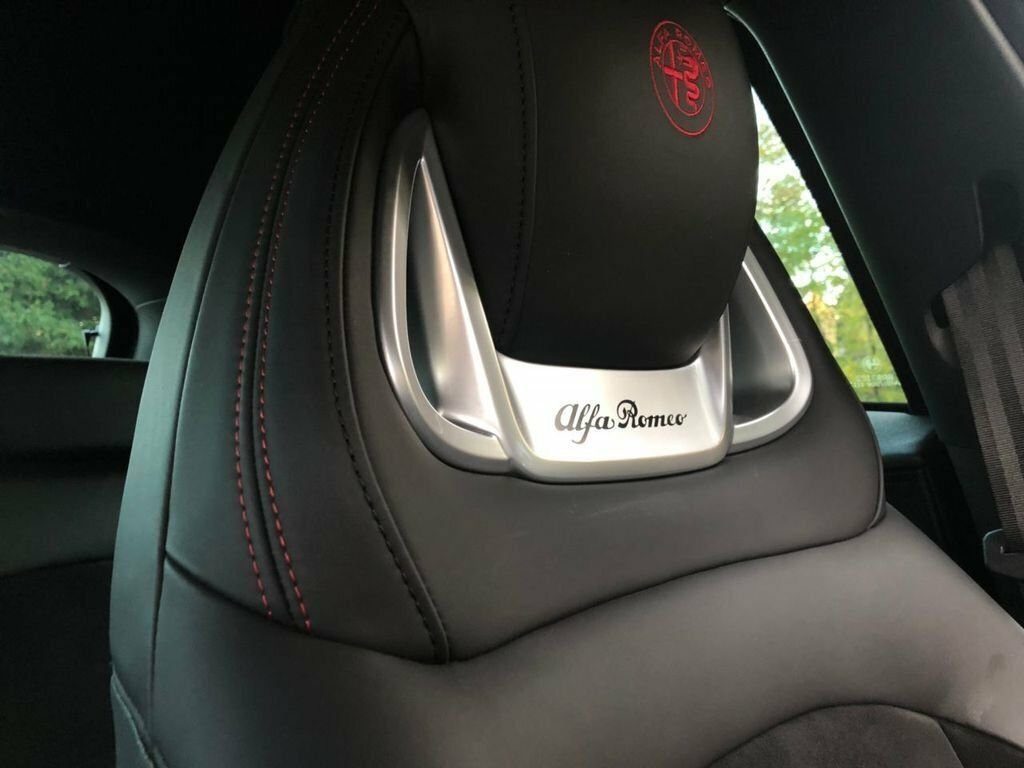 Alfa Romeo Giulietta 1.6 Giulietta 1.6 Jtdm-2 105 Bhp Business 2015 Black #18