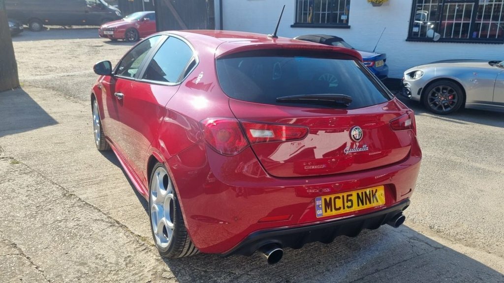 Alfa Romeo Giulietta 1.6 Giulietta 1.6 Jtdm-2 105 Bhp Business 2015 Black #7