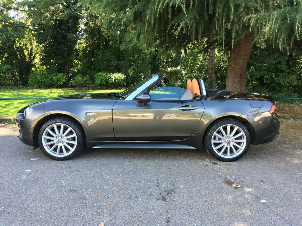 Fiat 124 Spider Convertible Brown #4