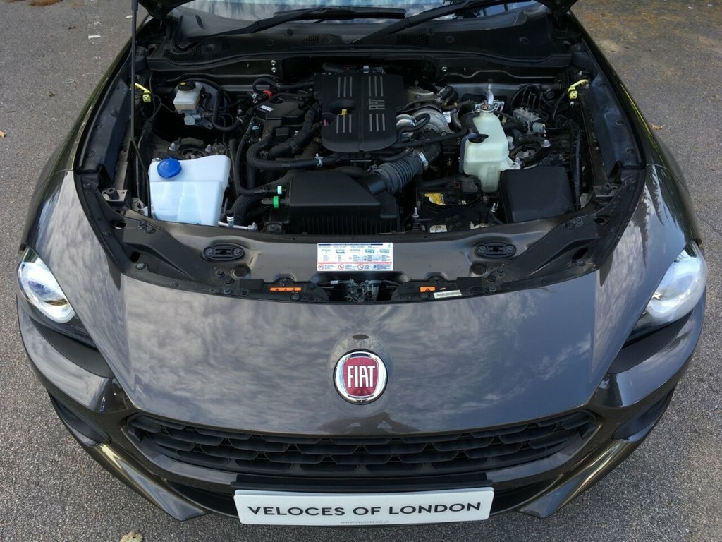 Fiat 124 Spider 1.4 Multiair Lusso Plus Convertible Eur Black #47