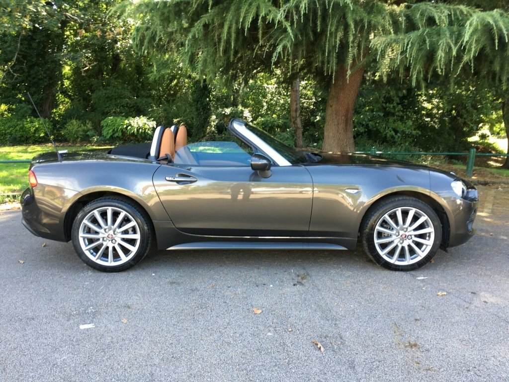 Fiat 124 Spider 1.4 Multiair Lusso Plus Convertible Eur Black #12