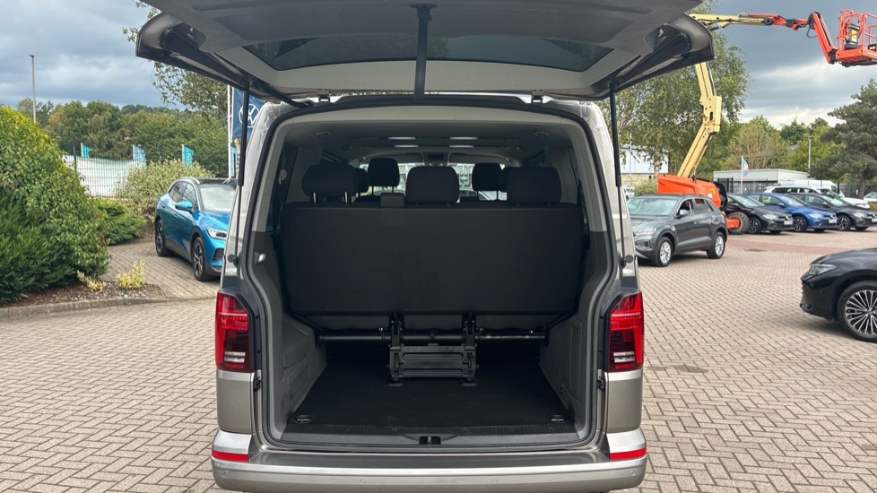 Volkswagen Transporter Shuttle Se Beige #4