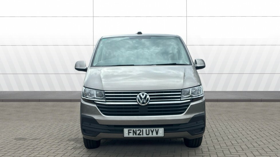 Volkswagen Transporter Shuttle Se Beige #3