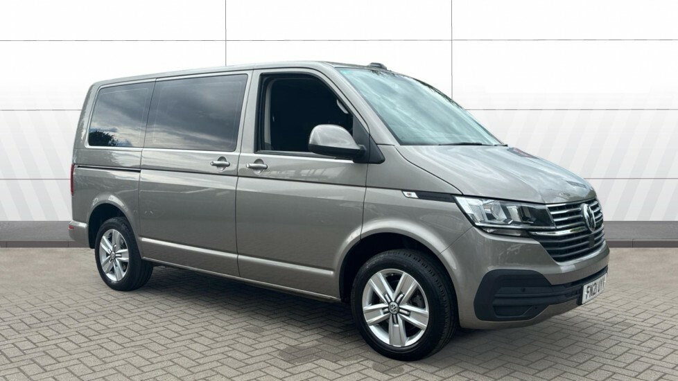 Volkswagen Transporter Shuttle Se Beige