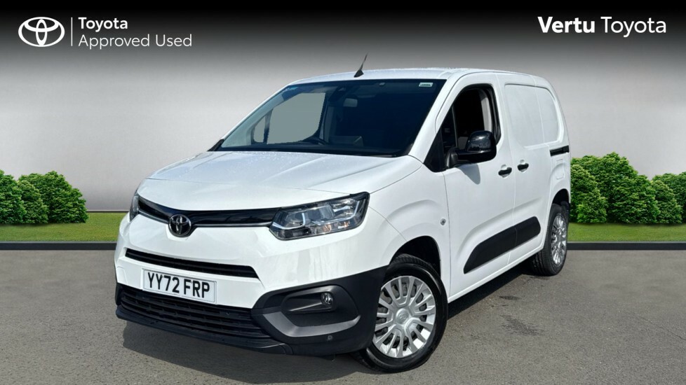 Toyota Proace City Icon White #3