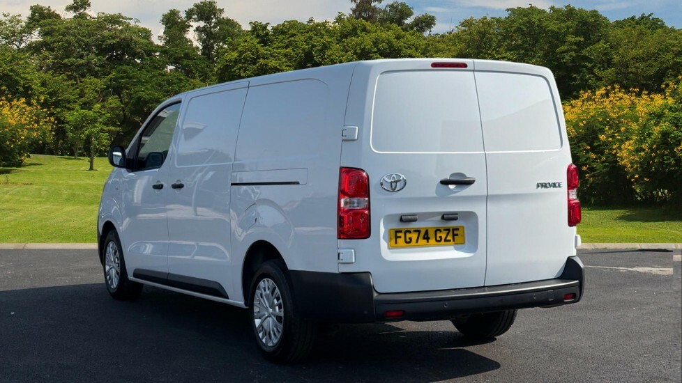 Toyota PROACE Icon White #2