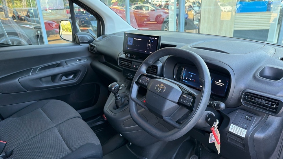 Toyota Proace City Active White #6