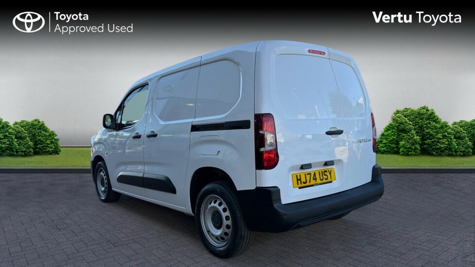 Toyota Proace City Active White #4