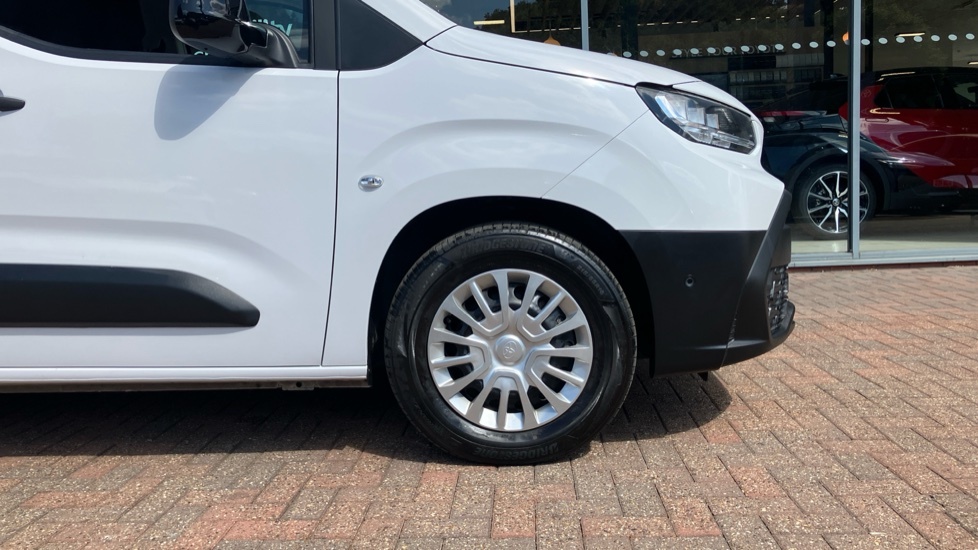 Toyota Proace City Active White #23