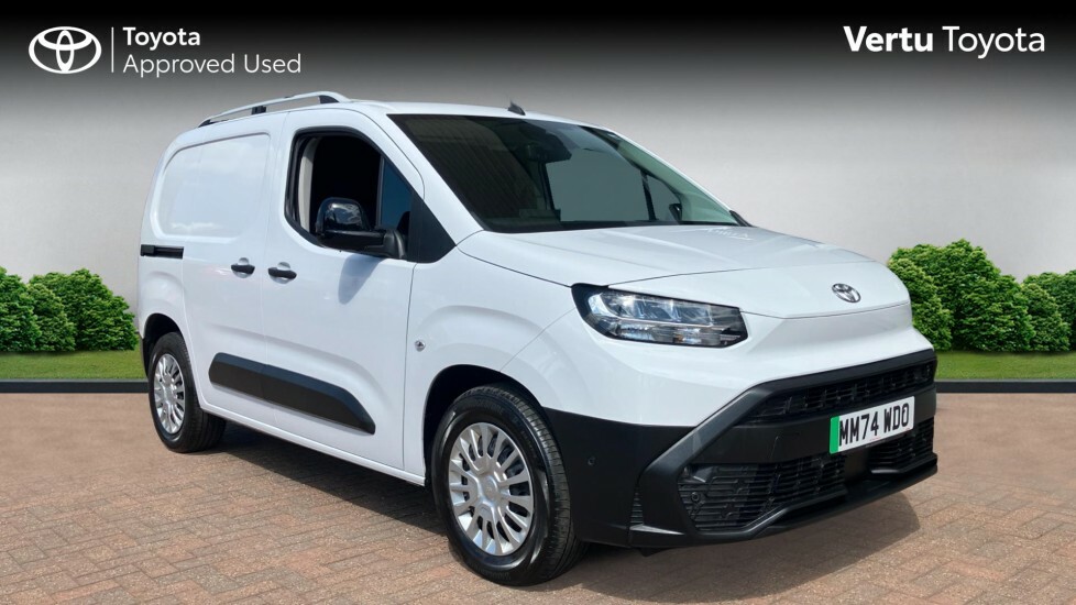 Toyota Proace City Icon White