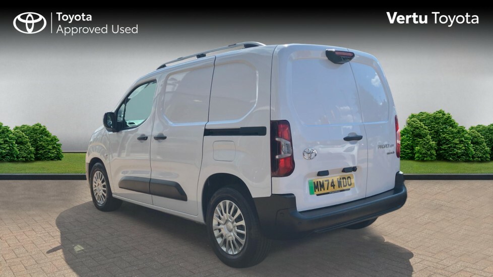 Toyota Proace City Icon White #4