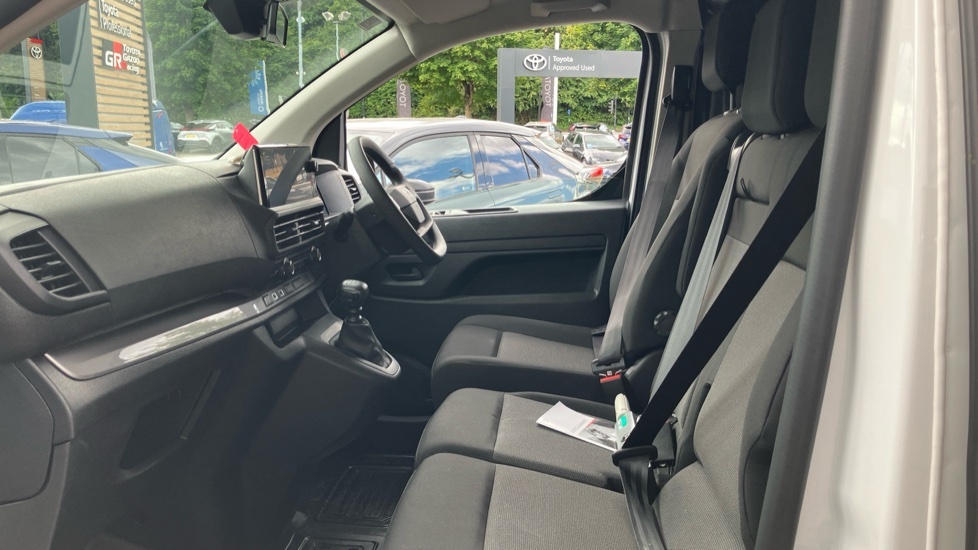 Toyota PROACE Icon White #5