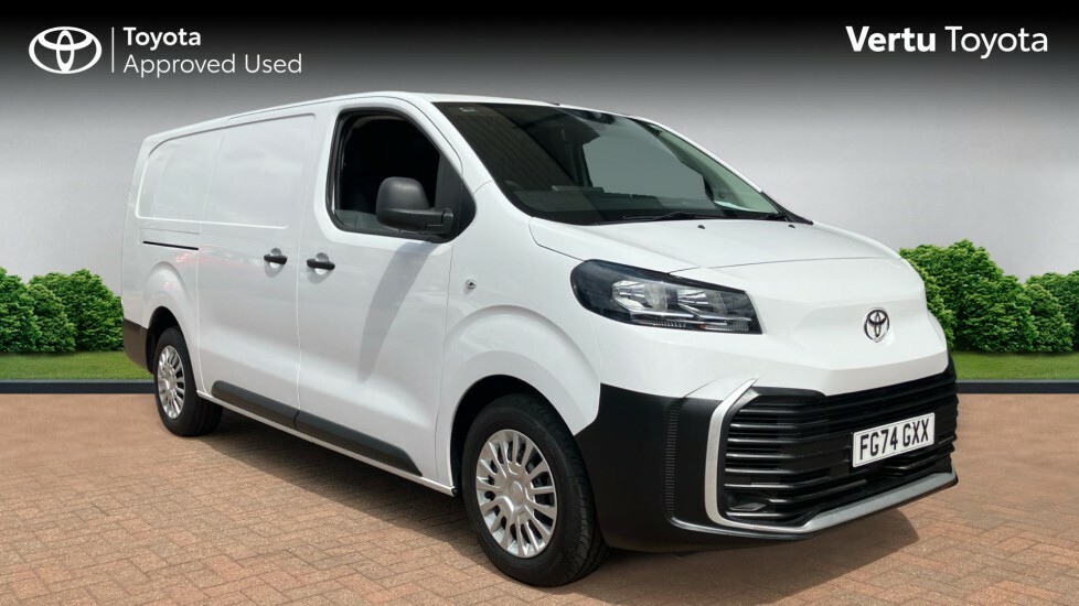Toyota PROACE Icon White