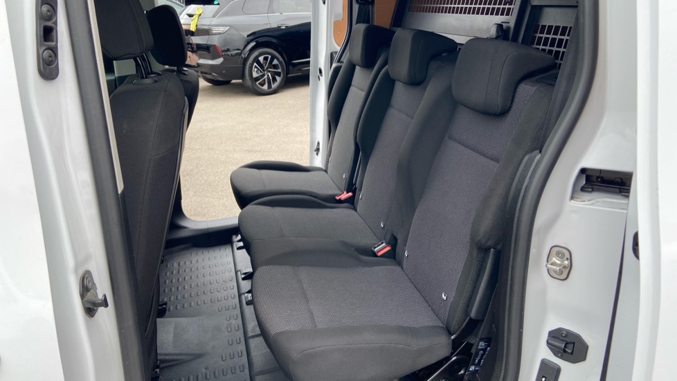 Vauxhall Combo Prime White #2