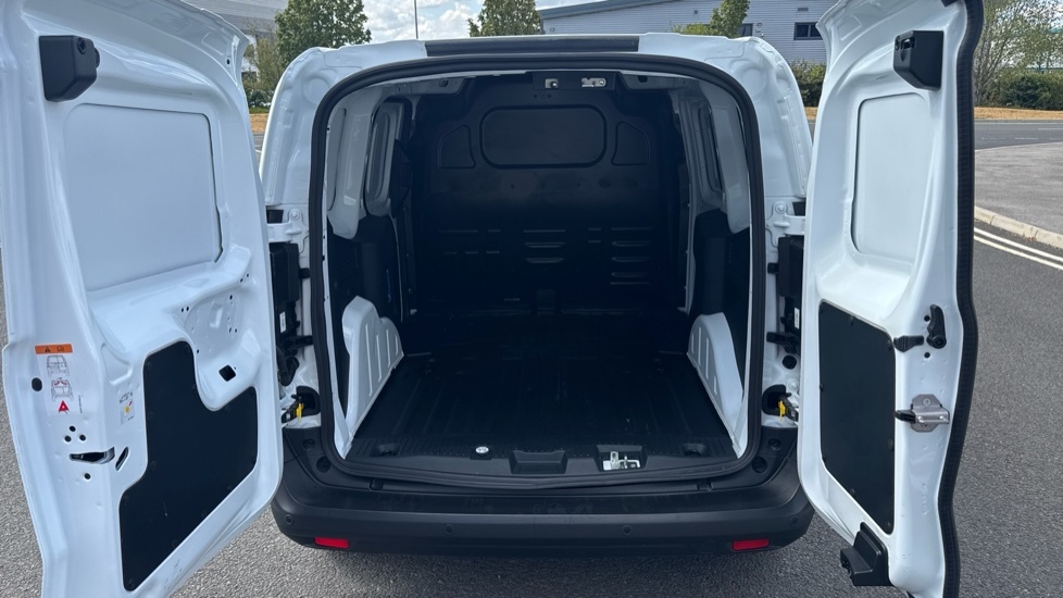 Ford Transit Courier Trend White #3