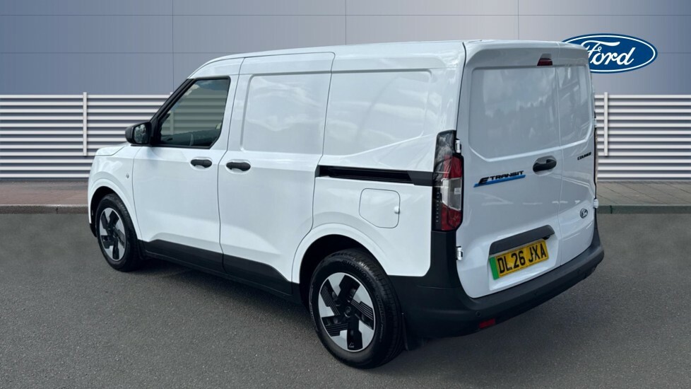 Ford Transit Courier Trend White #2