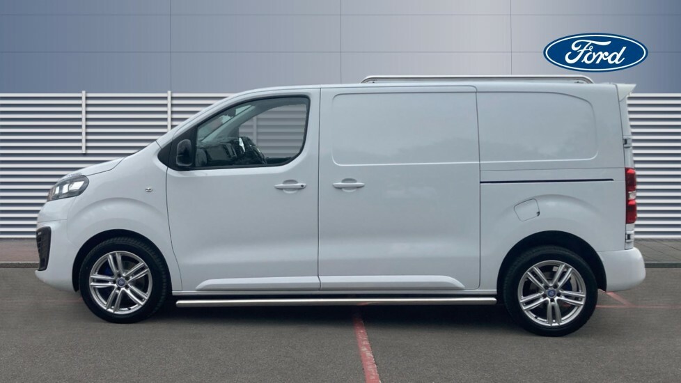 Vauxhall Vivaro Pro White #4