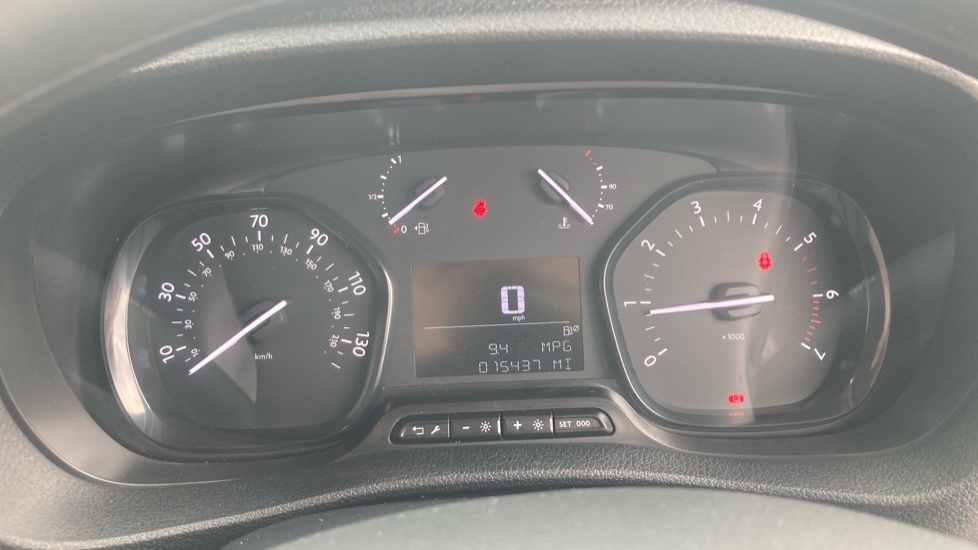Vauxhall Vivaro 2900 1.5D 100Ps Sportive L1 H1  #19