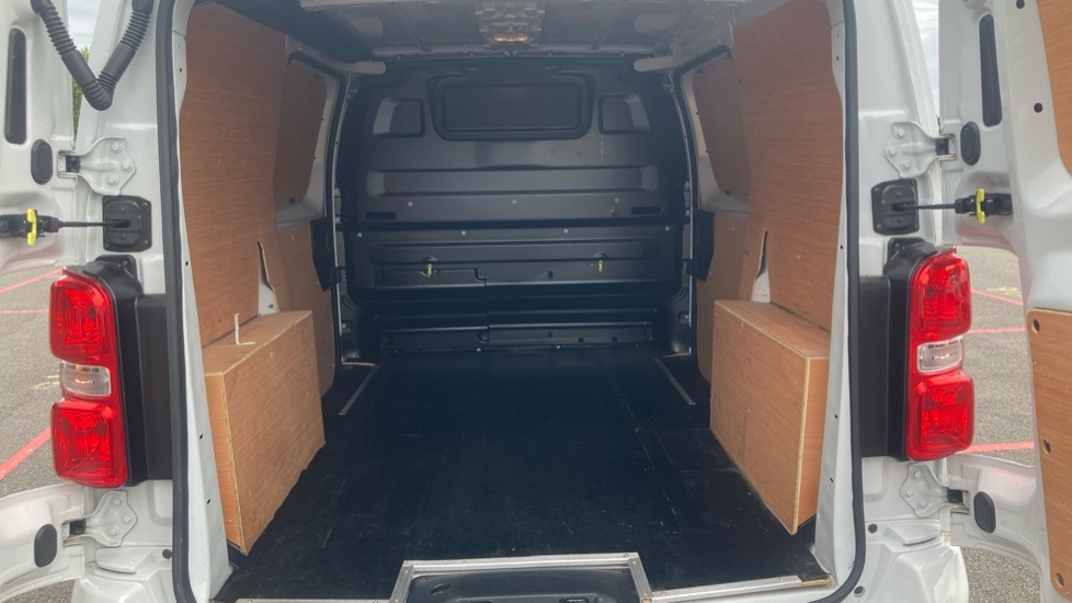 Vauxhall Vivaro 2900 1.5D 100Ps Sportive L1 H1  #12