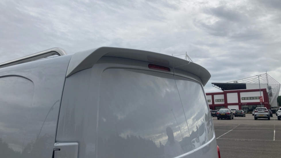 Vauxhall Vivaro 2900 1.5D 100Ps Sportive L1 H1  #25