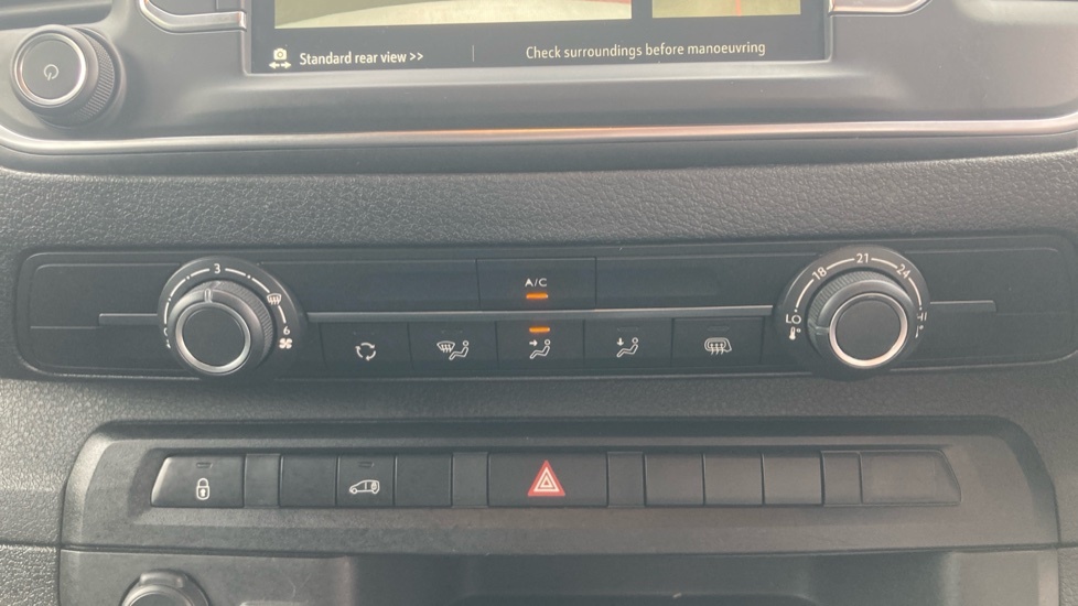 Vauxhall Vivaro 2900 1.5D 100Ps Sportive L1 H1  #36