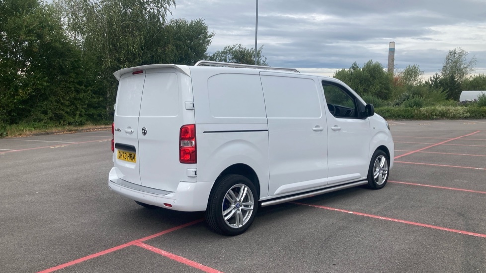 Vauxhall Vivaro 2900 1.5D 100Ps Sportive L1 H1  #10