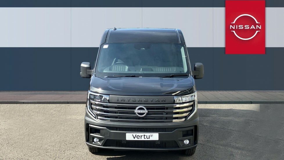 Nissan InterStar Tekna Black #3