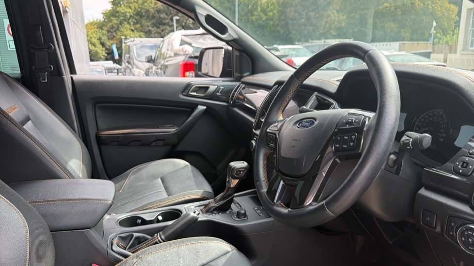 Ford Ranger Wildtrak Black #6