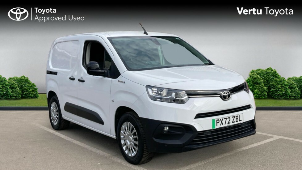 Toyota Proace City Icon White