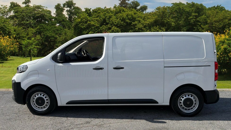 Peugeot E-Expert Professional White #4