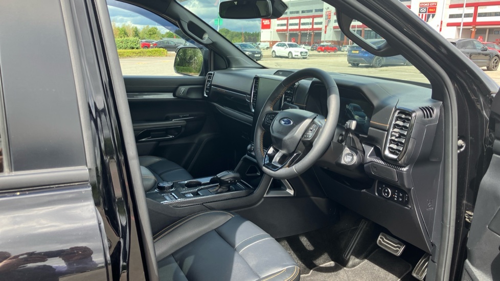 Ford Ranger Wildtrak Black #6