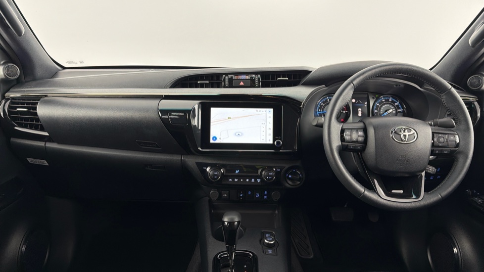 Toyota HILUX Invincible X Silver #6