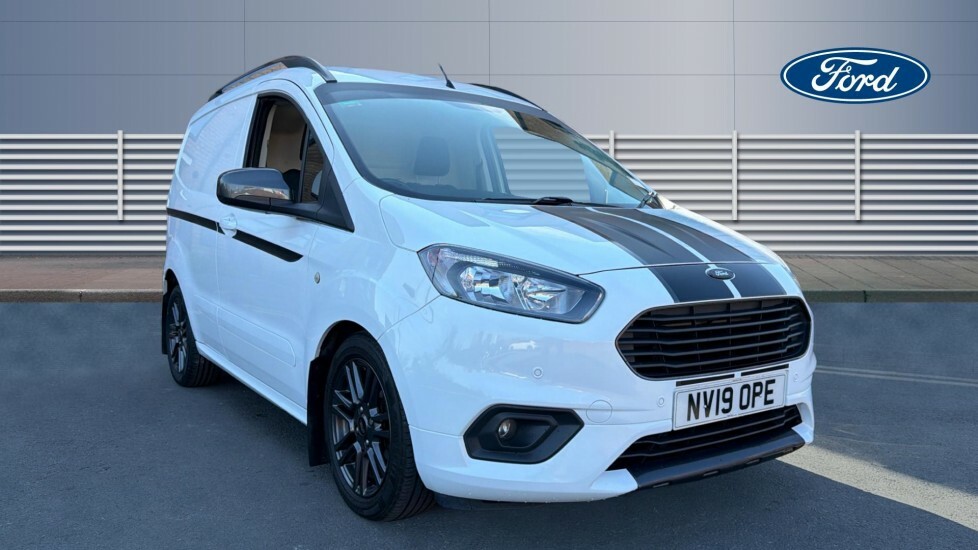 Ford Transit Courier Sport White