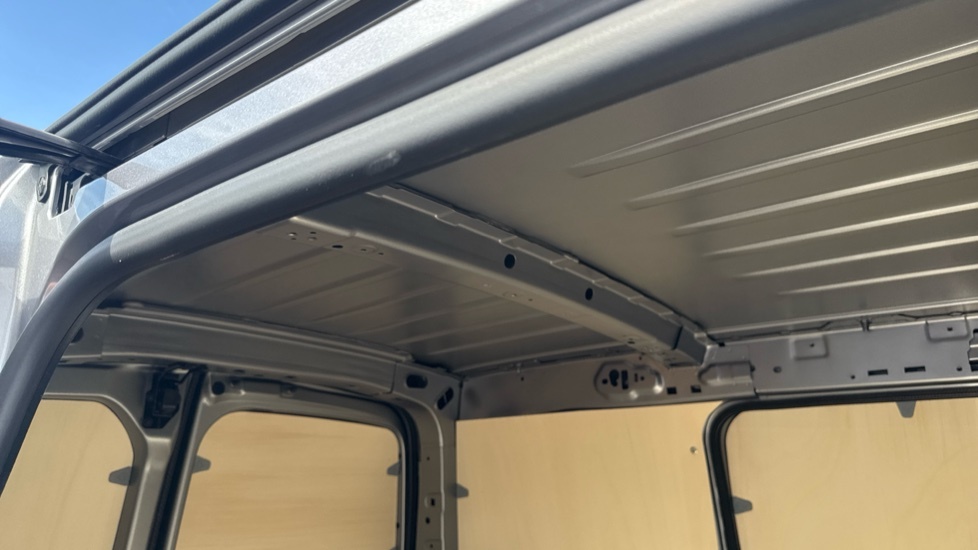Toyota Proace City Icon White #18
