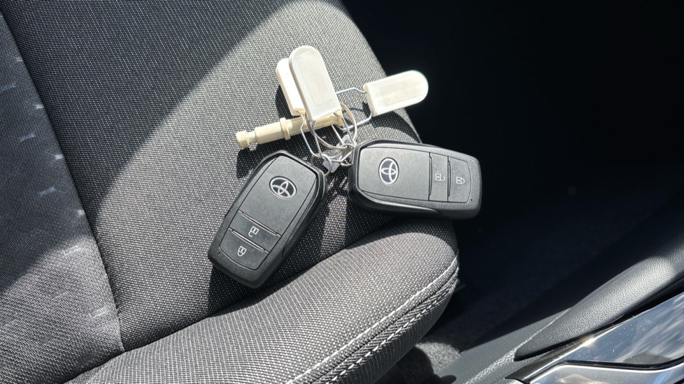 Toyota Corolla 1.8 Hybrid Gr Sport  #26