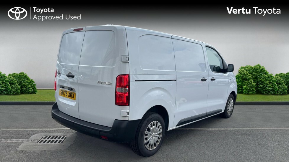 Toyota PROACE Icon White #2