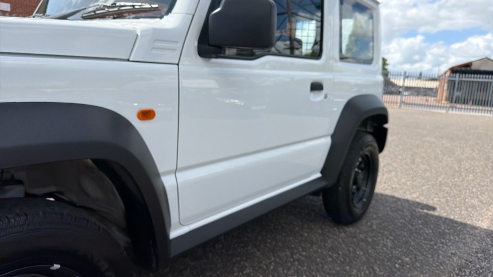 Suzuki Jimny 1.5 Allgrip Commercial 4Wd White #38