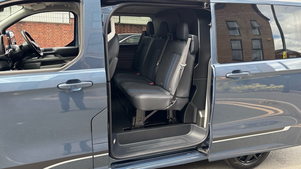 Ford Transit Custom Sport HK26AOH Blue #5