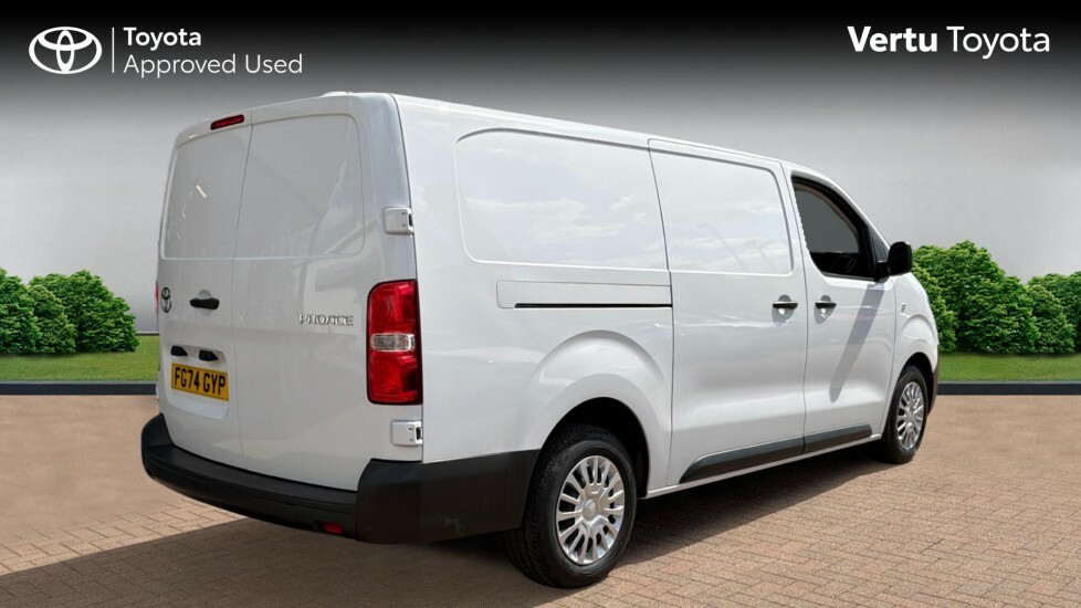 Toyota PROACE Icon White #2