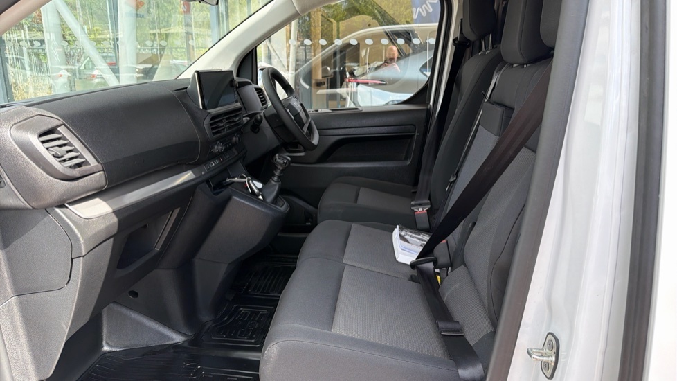 Toyota PROACE Icon White #5