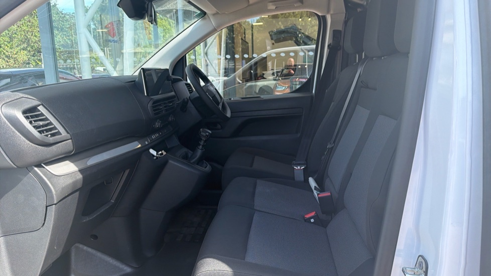 Toyota PROACE Icon FG74GVM White #5