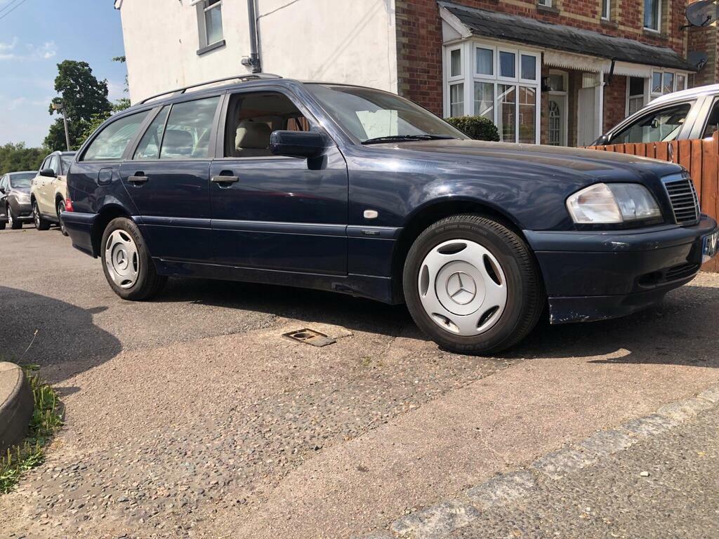 Mercedes-Benz C Class 1.8 C180 Classic Blue