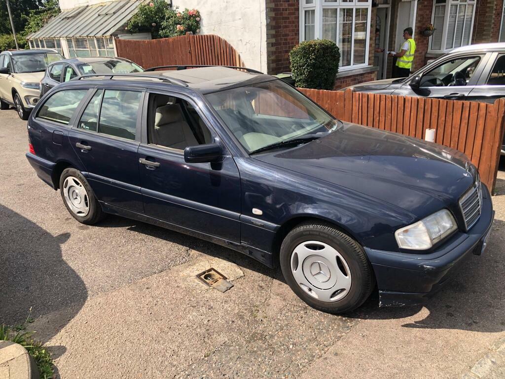 Mercedes-Benz C Class 1.8 C180 Classic Blue #2