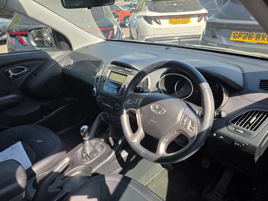 Hyundai Ix35 1.7 Crdi Premium Euro 5 S S Black #3