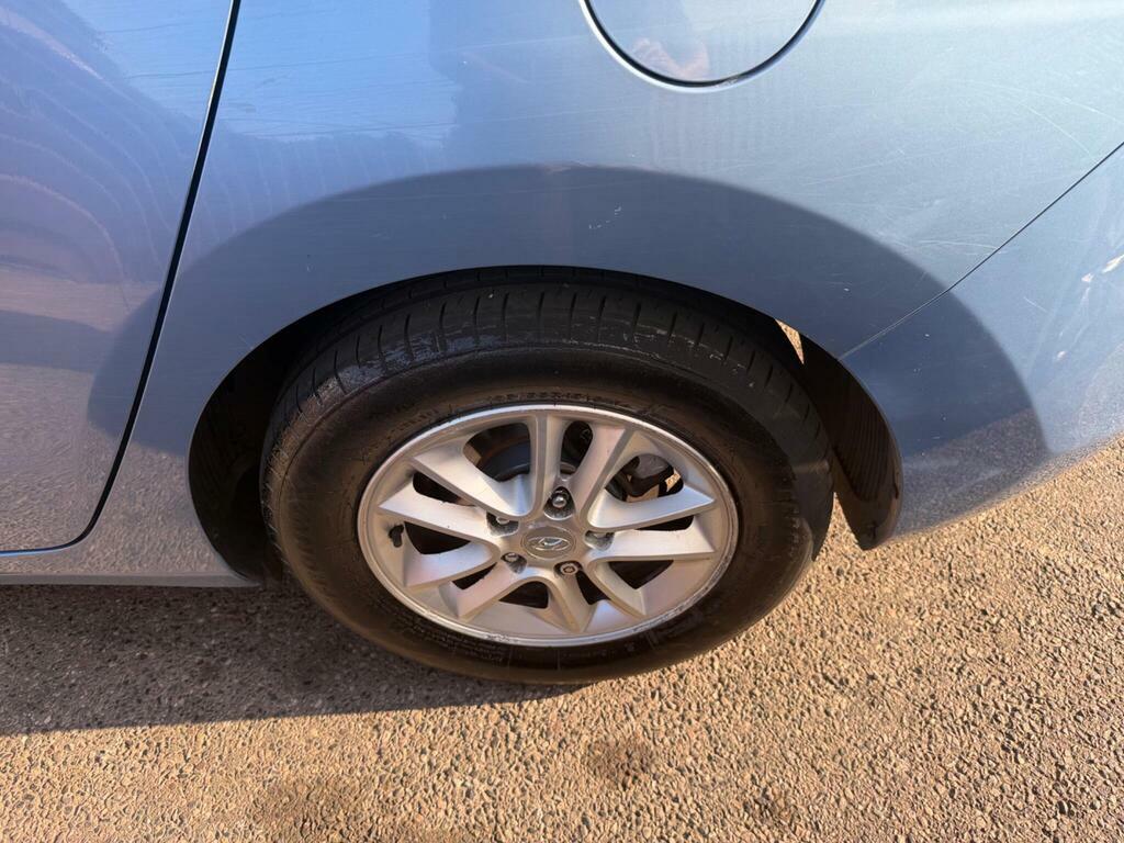 Hyundai I30 Estate 1.6 Crdi Blue Drive Classic Tourer Euro 5 Silver #13